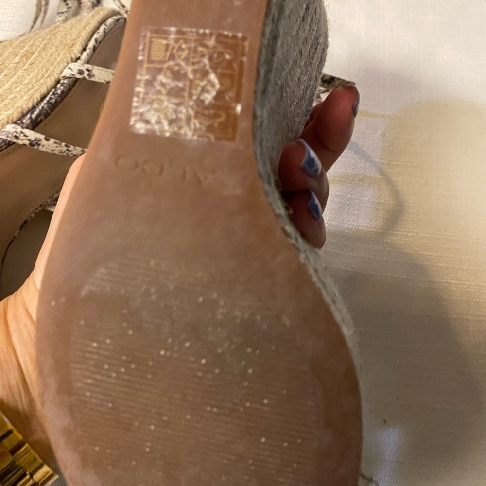 Aldo White and Tan Wedges with Strappy Design size 8.5 - Picture 10 of 15